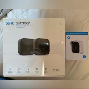 2 TWO Cameras Blink (3rd Gen) NIB + 3 Camera
Silicone Skin Covers NIB